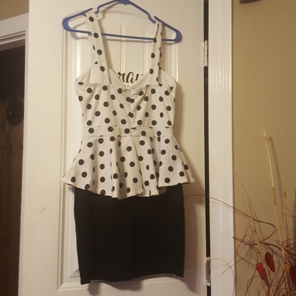 Mini Dress - Picture 2 of 3